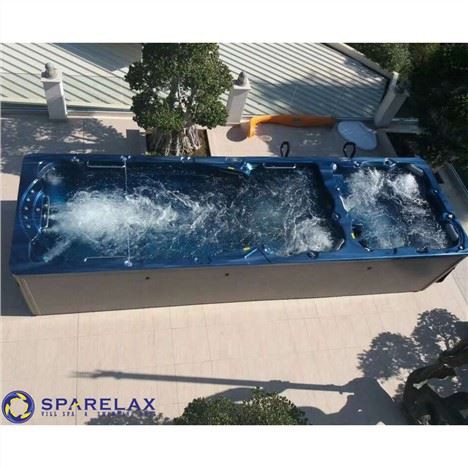 सभी शानदार हमारे अंतहीन पूल स्पा तैरना